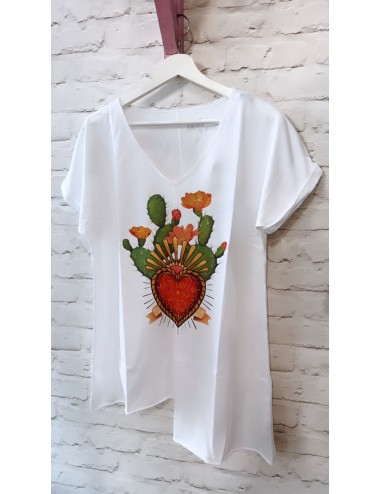 Camiseta corazón asimetrica